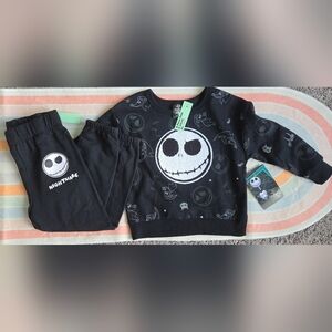 NEW 3T The Nightmare Before Christmas Sweatshirt and Pants Set